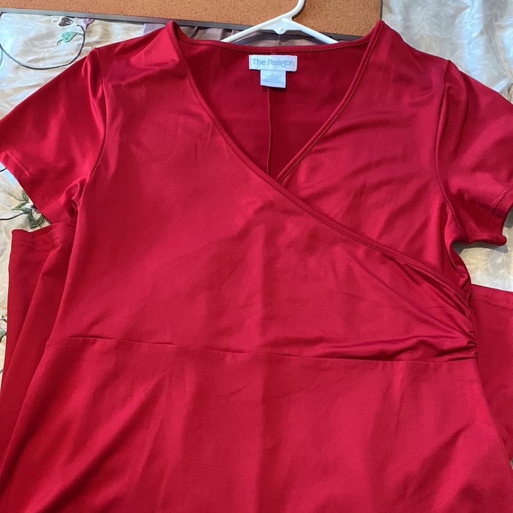 Red dress - Picture 4 of 4
